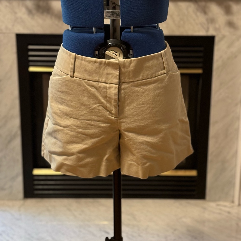 The Limited (original store) Khaki shorts, size 14